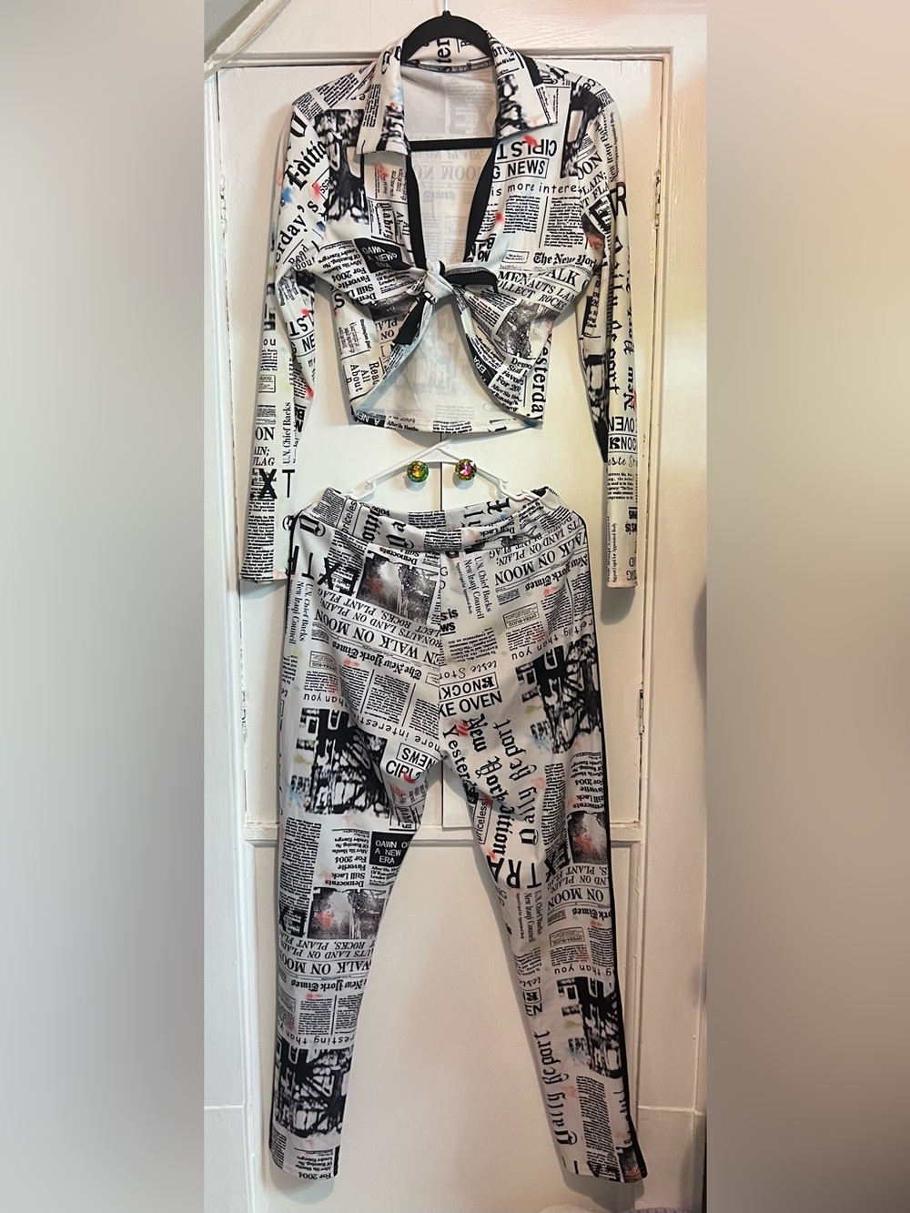 2 Piece Set Newsprint Design